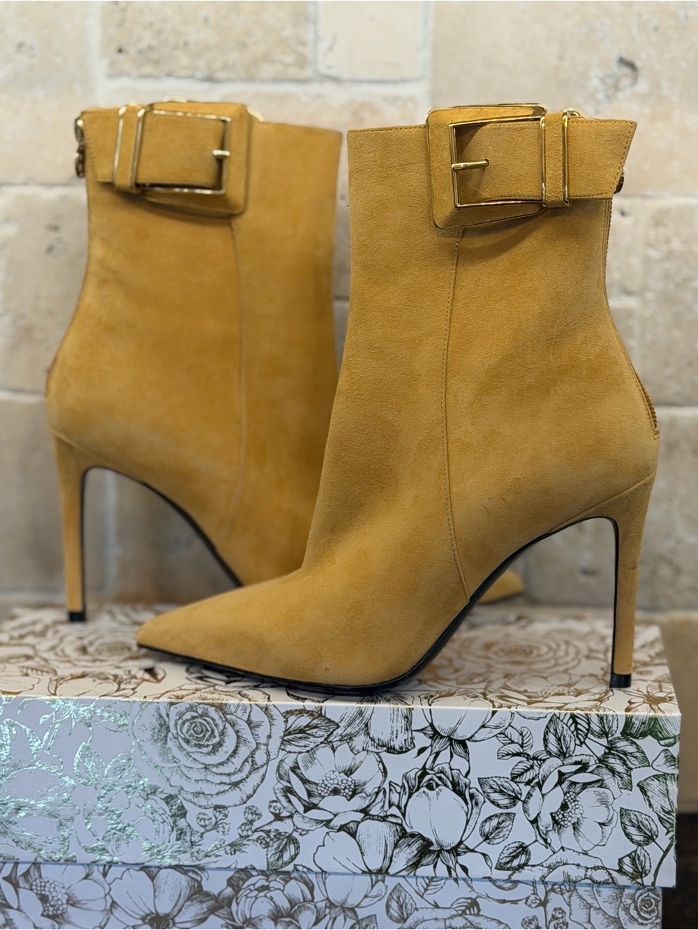 NEW BALMAIN Ocher suede boots $1500